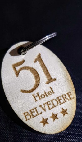 Portachiavi in legno personalizzati per alberghi B&B hotel incisione laser PROMO